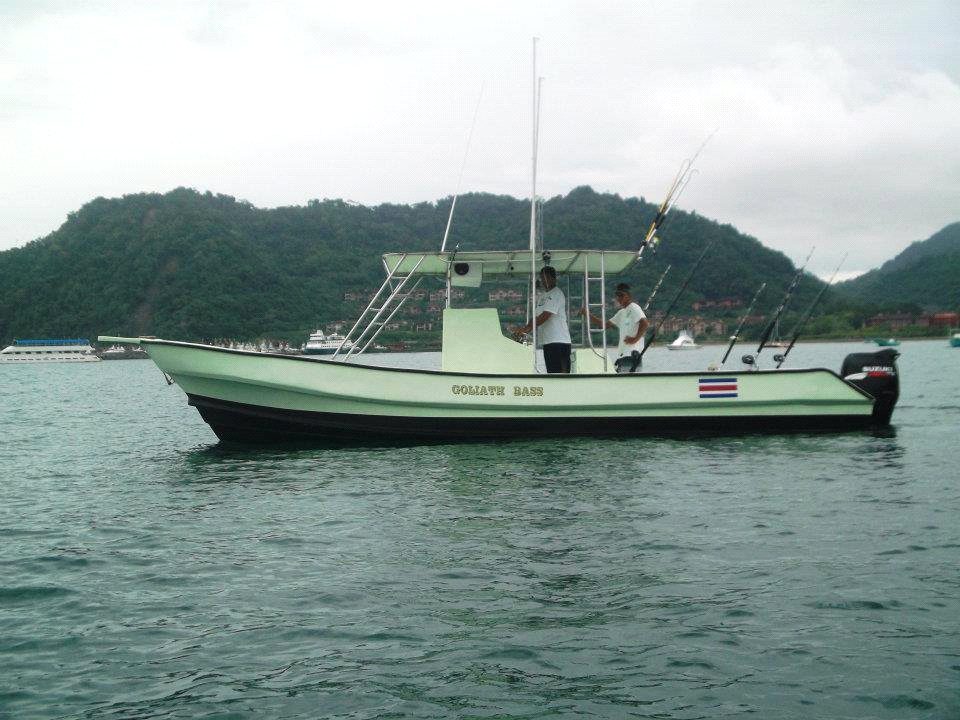 Goliath — 30ft Center Console — sportfishing boat in Jacó, Costa Rica