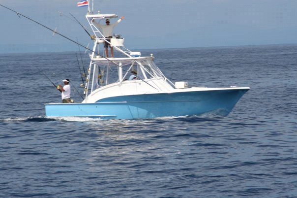 Miss Behav'in — 32ft Custom Irvin Forbes Express — sportfishing boat in Jacó, Costa Rica